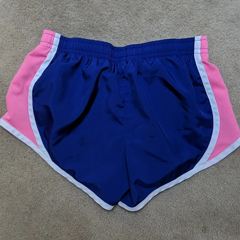 Nike girls athletic
